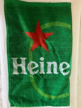 Heineken green towel